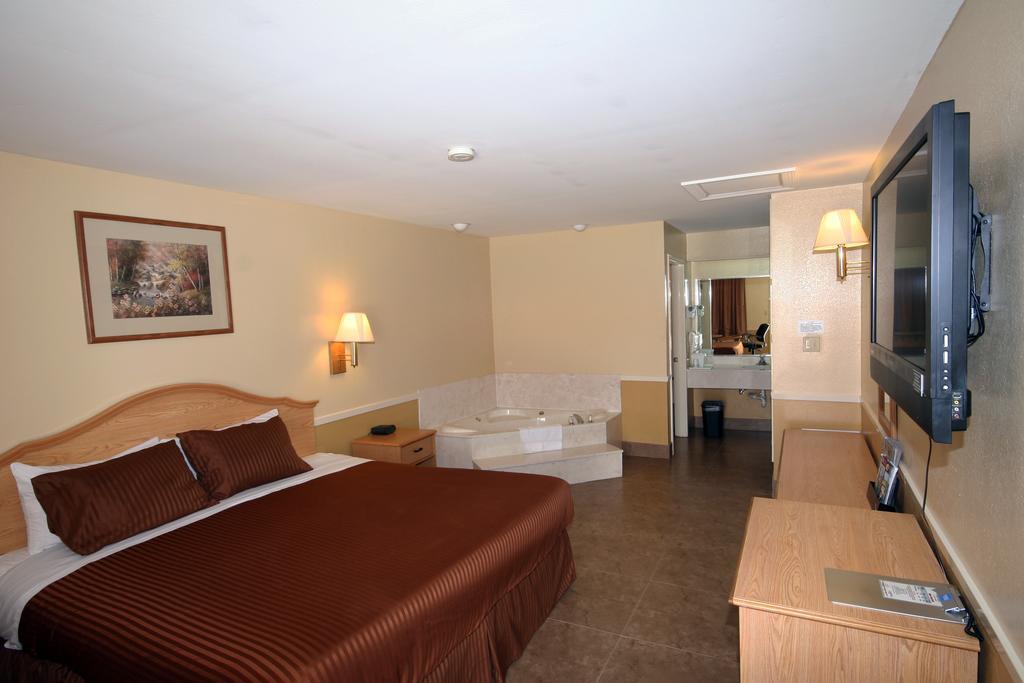 Edinburg Executive Inn Eksteriør billede